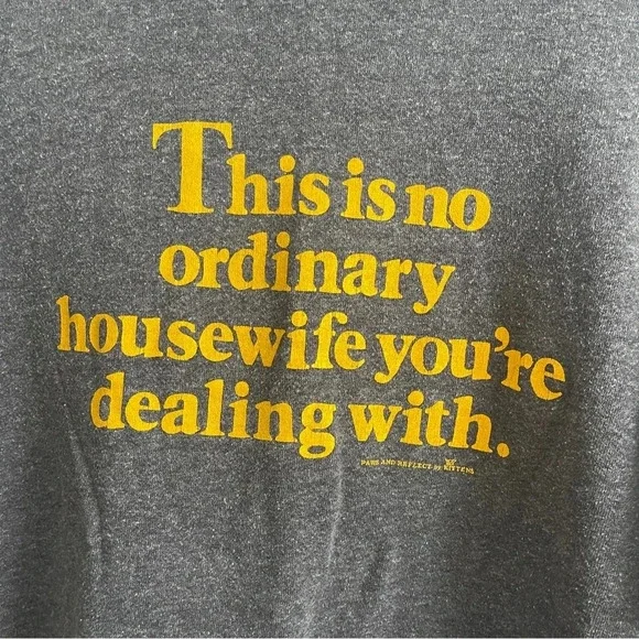 3/4 sleeve “this is no ordinary housewife” sweatshirt size L/XL - Picture 4 of 13
